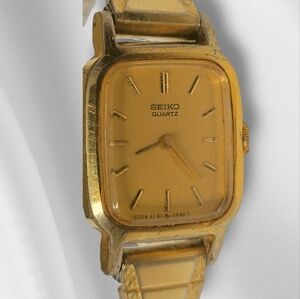 Vintage Seiko Gold Tone Women’s Watch